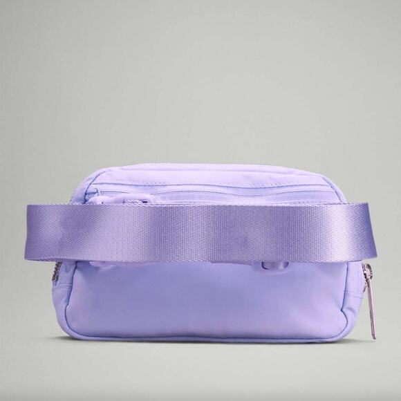 Lululemon Everywhere Crossbody Belt Bag - Lilac Purple - Picture 2 of 4